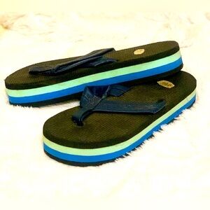 True Vintage 70’s unisex flip flops